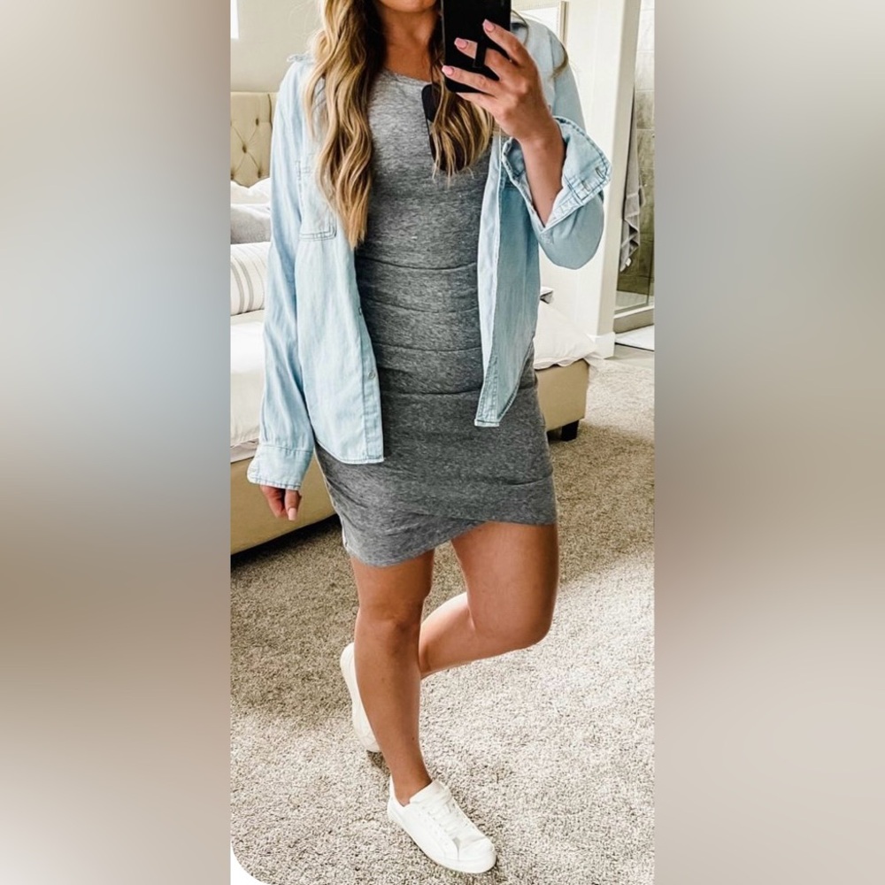 VENUS Gray T-Shirt Dress EUC Short Sleeve Mini Dress Rayon Spandex Small
